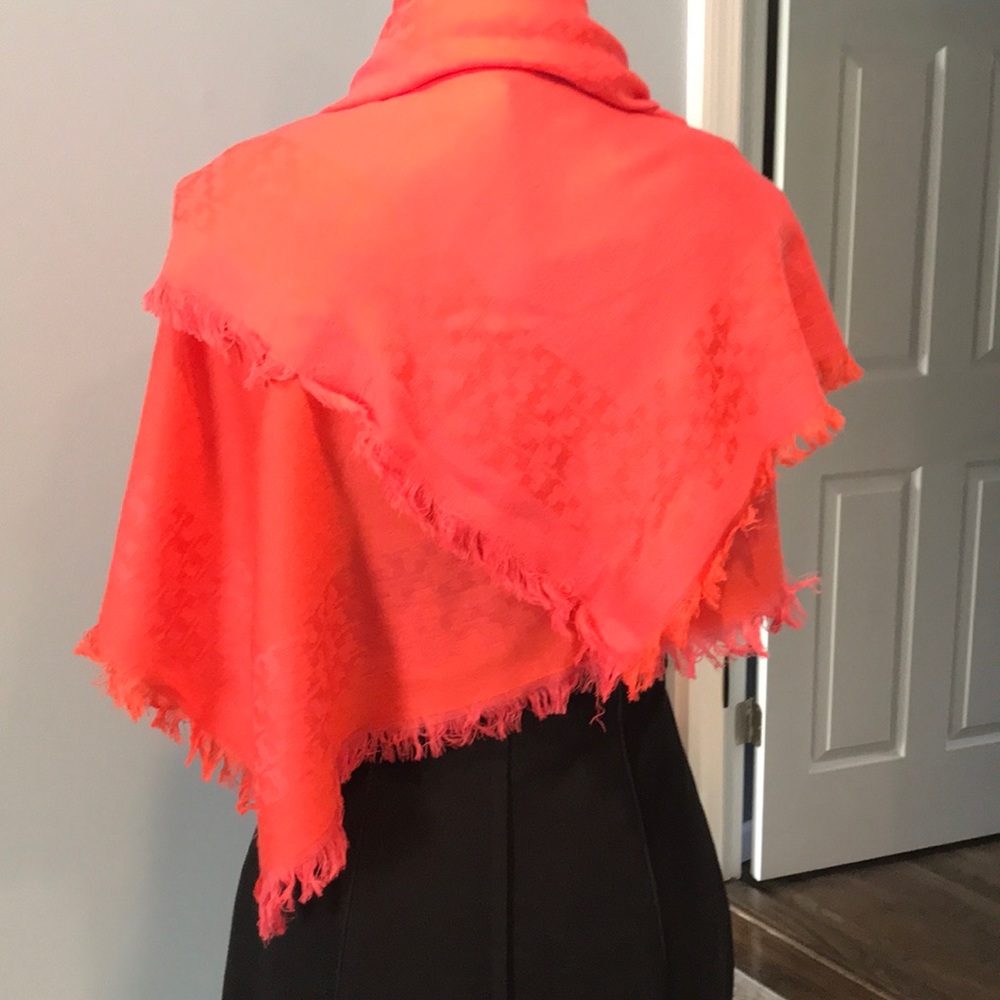 Tory Burch Traveler Jacquard 泥 scarf - Picture 3 of 7